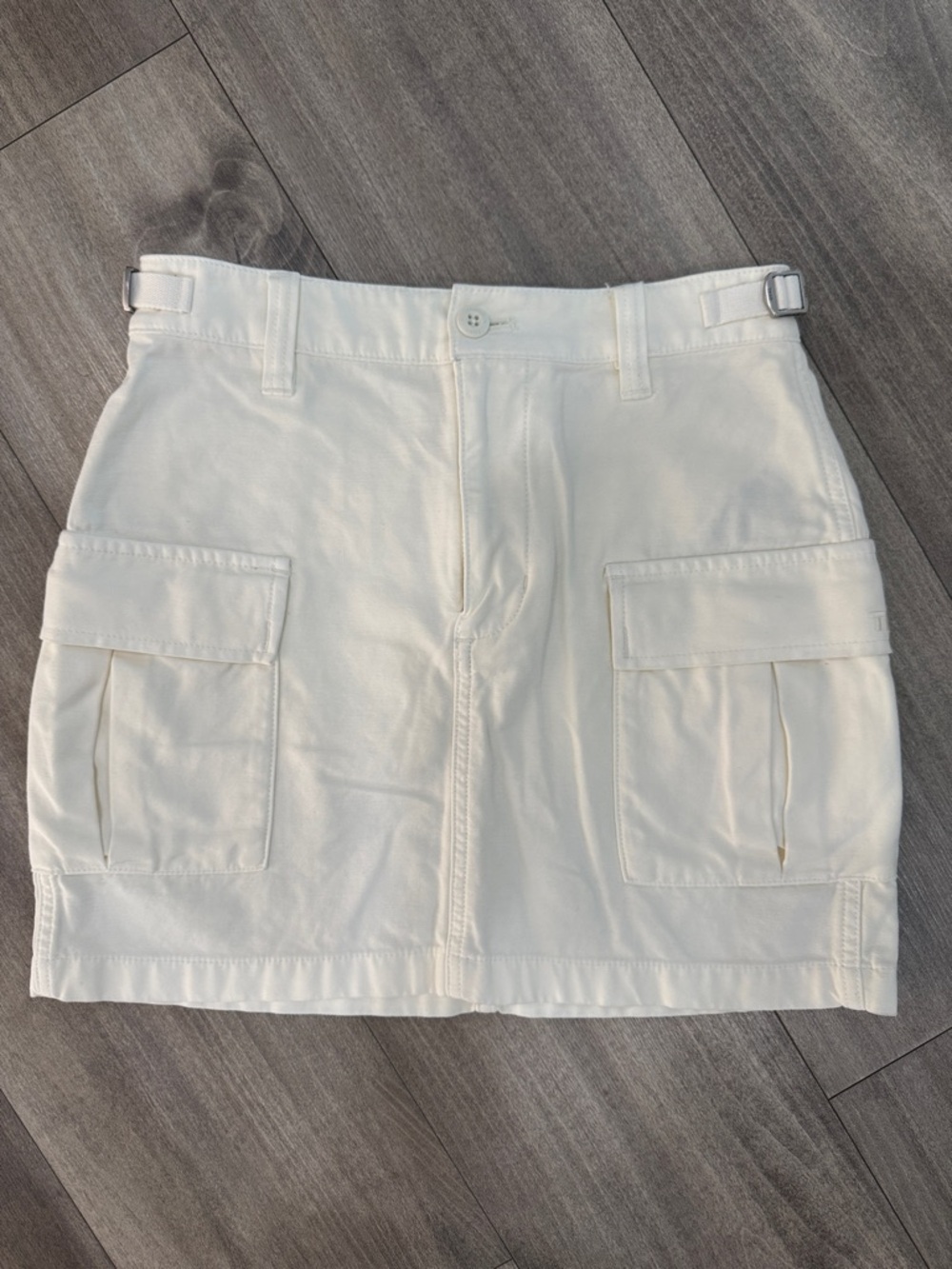 TNA White Cargo Mini Skirt with Utility Pockets Size 2
